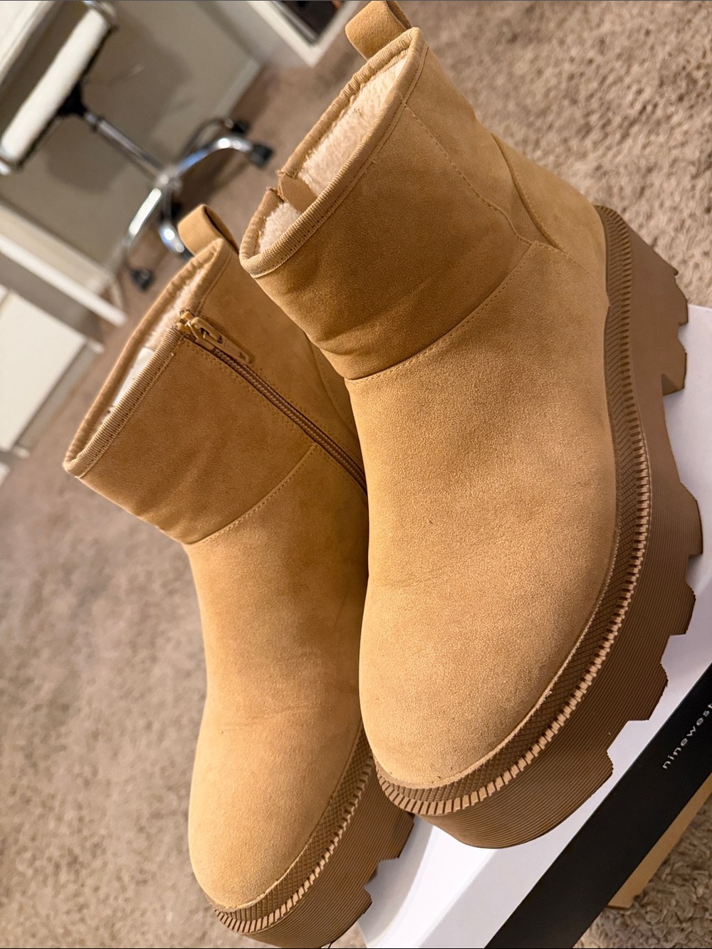 Universal Thread Tan Platform Winter Ankle Boots